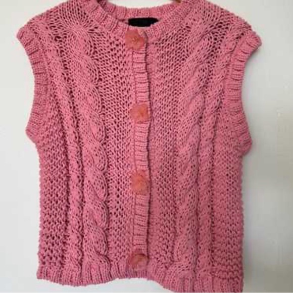 Zara Jackets & Blazers - Blogger Fave!  Zara Pink Flower Snap Button Knit Vest Top Floral